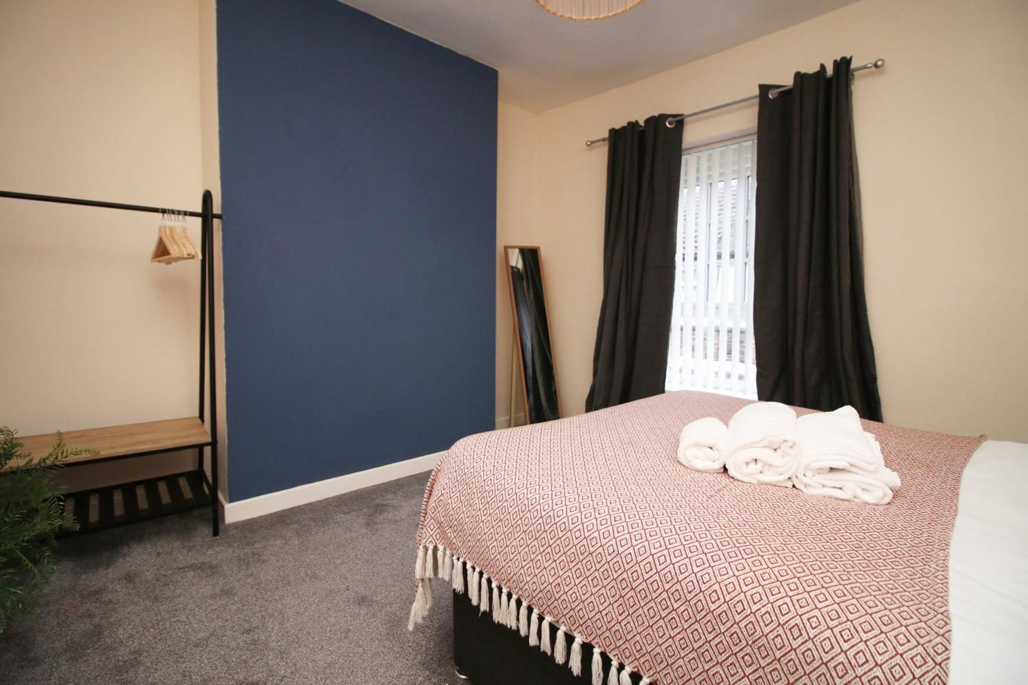 Cosy 3Br Home, Scenic Views, Ideal For Walks & Work Abertillery Exterior foto